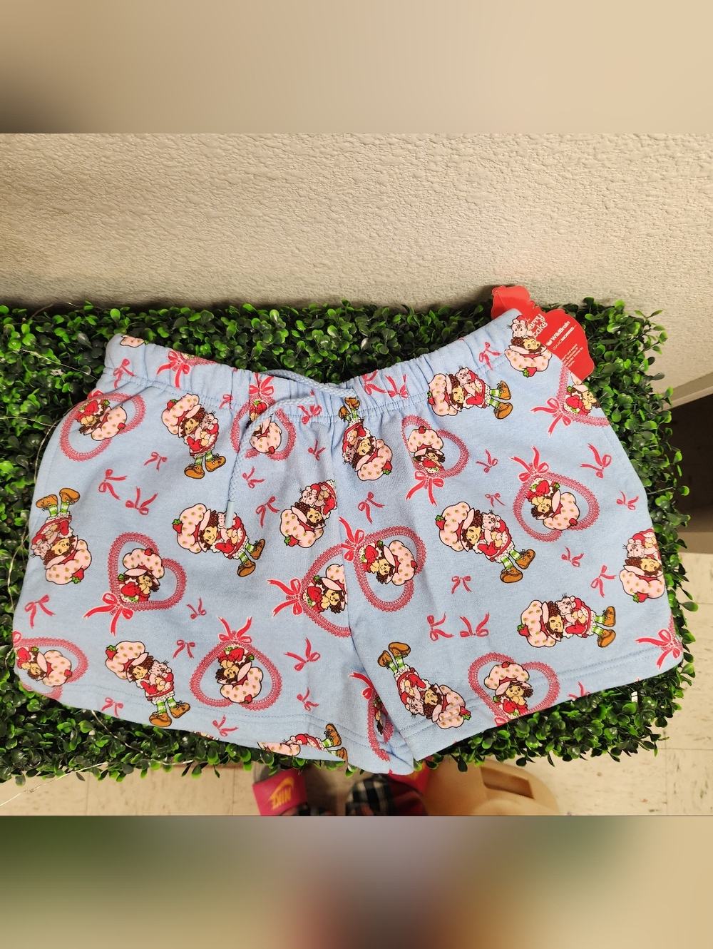 🍓 NWT! Women's Nostalgic Strawberry Shortcake Sleep Shorts Medium